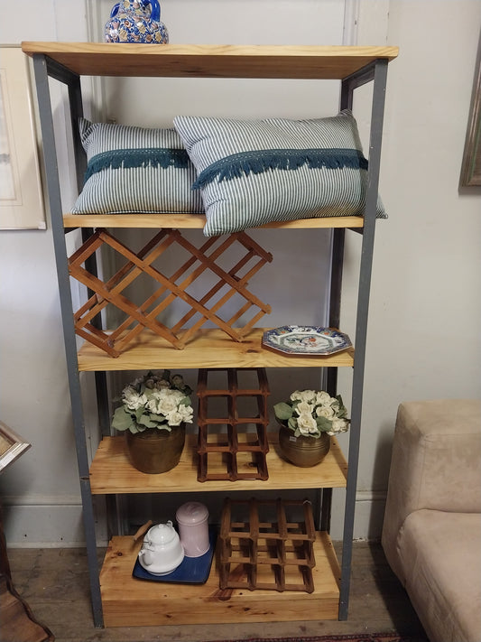 Shelf