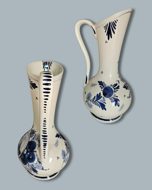 Delft jug or vase