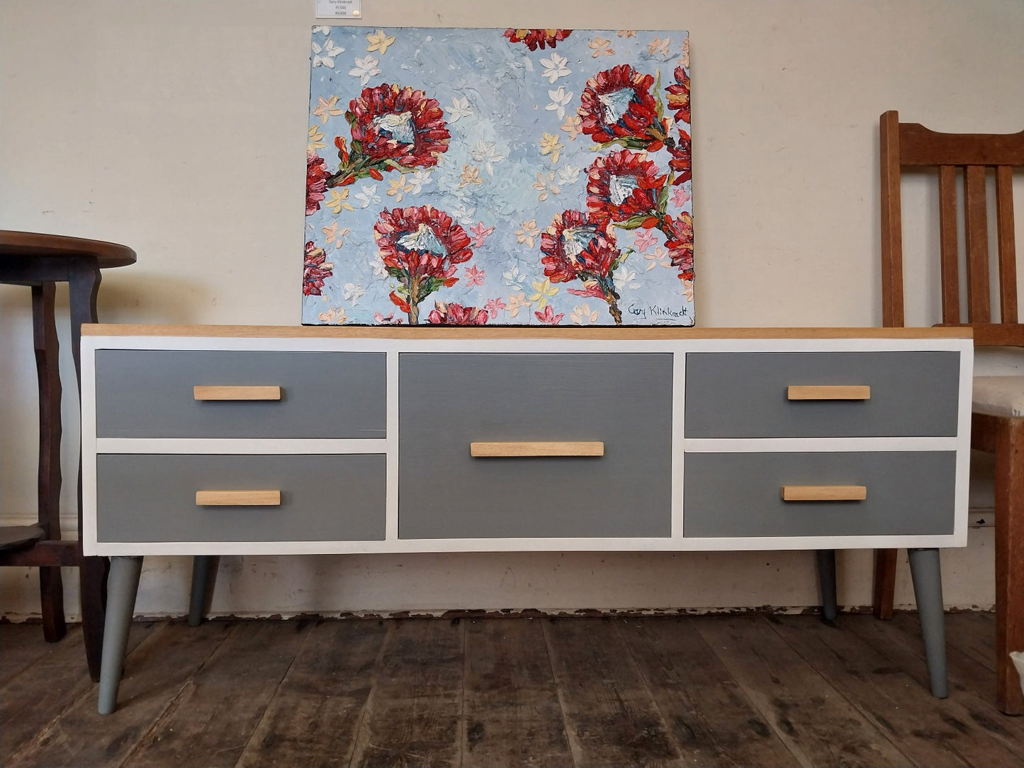 Tv unit