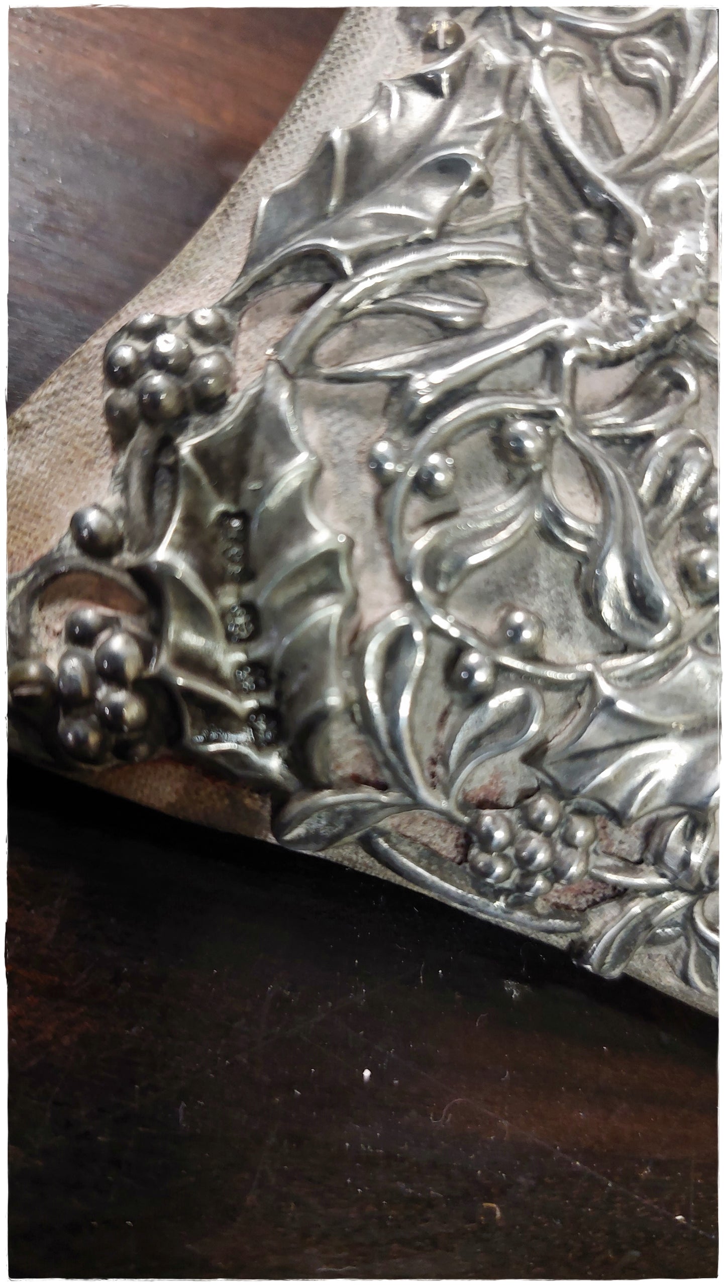 Heart shaped silver frame