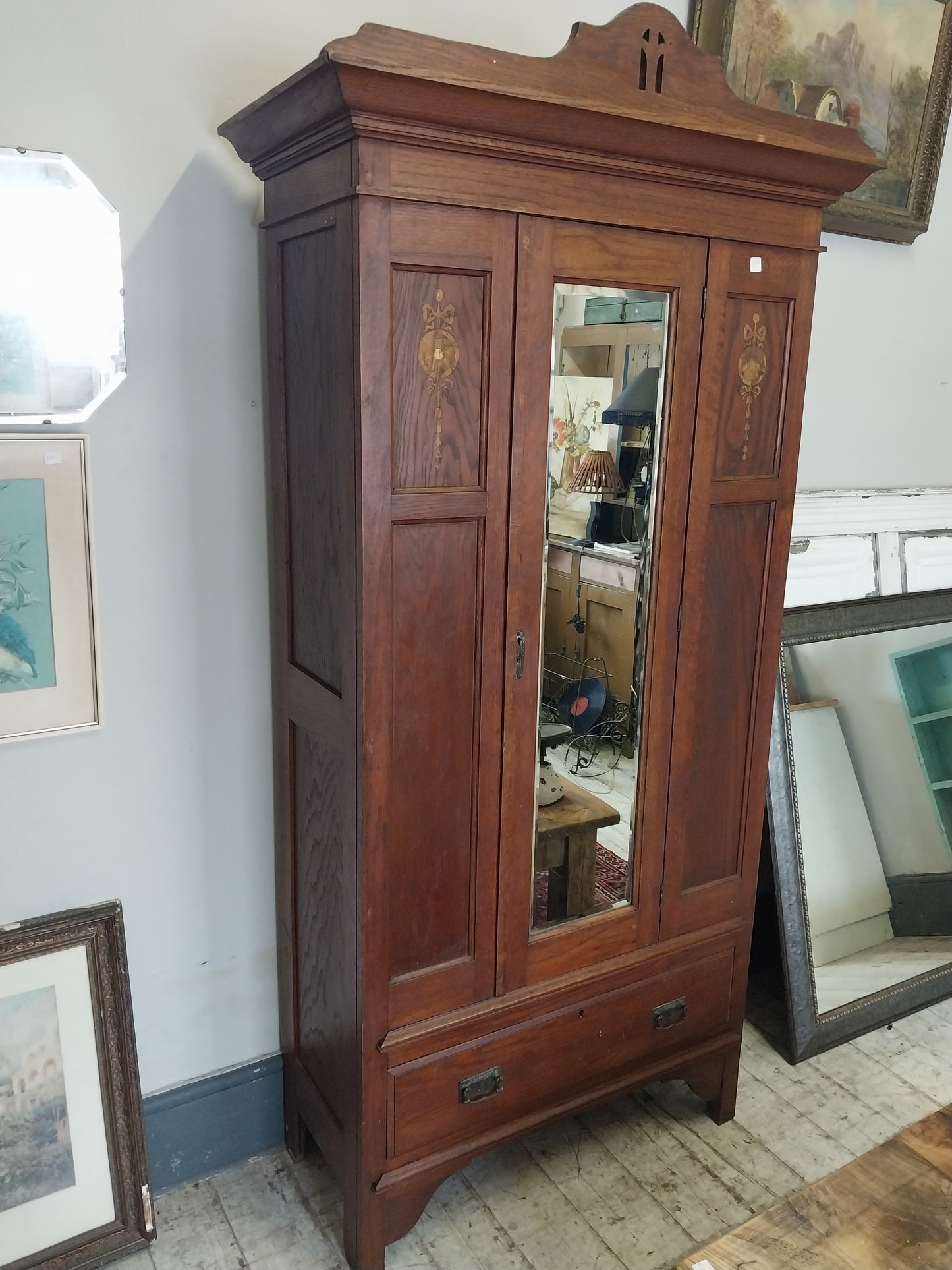 (Reserved) Wardrobe with mirror