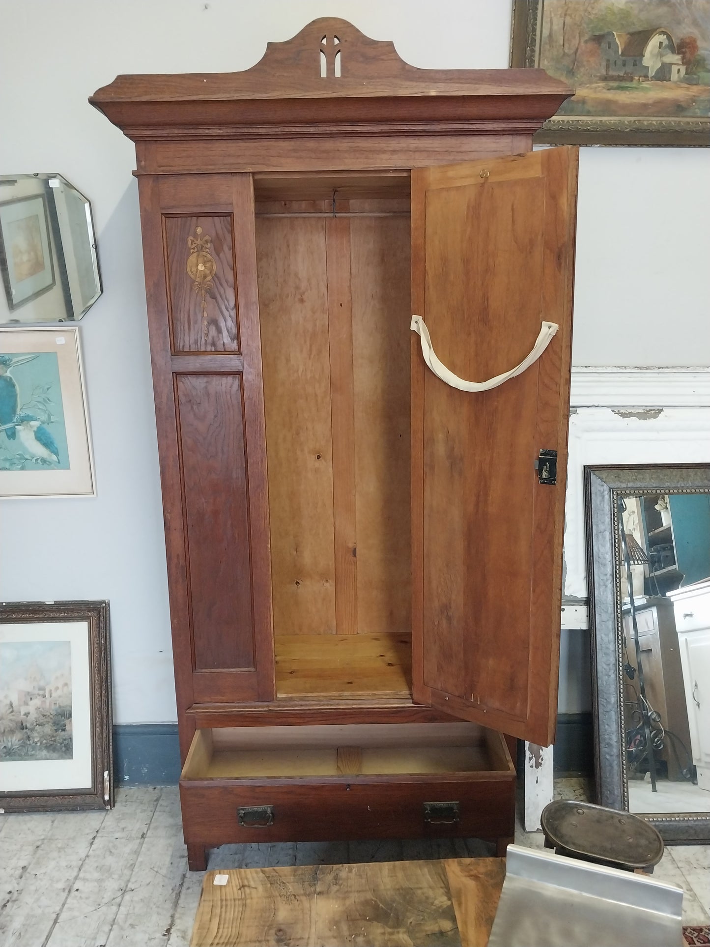 (Reserved) Wardrobe with mirror