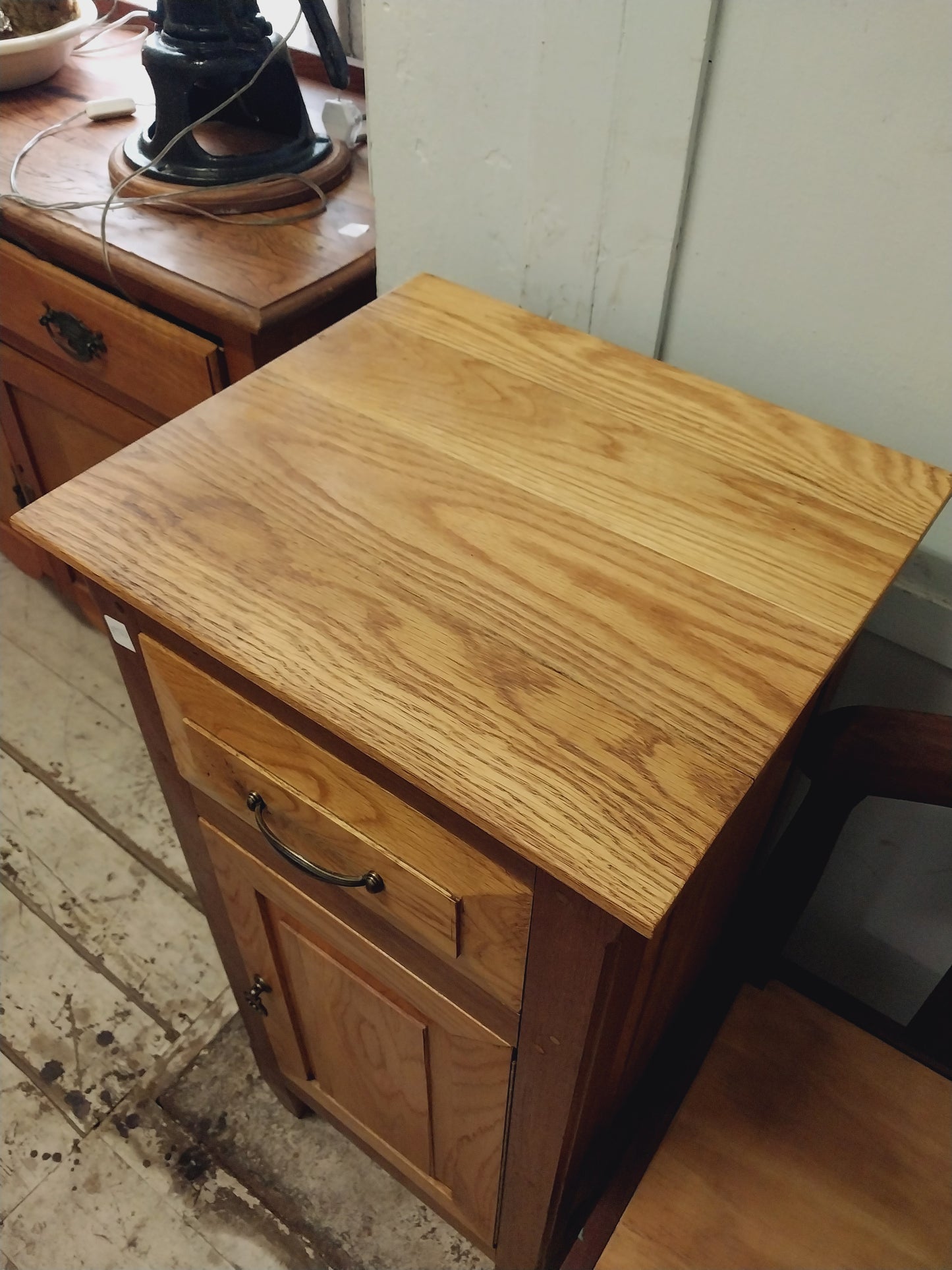 Tall Pedestal