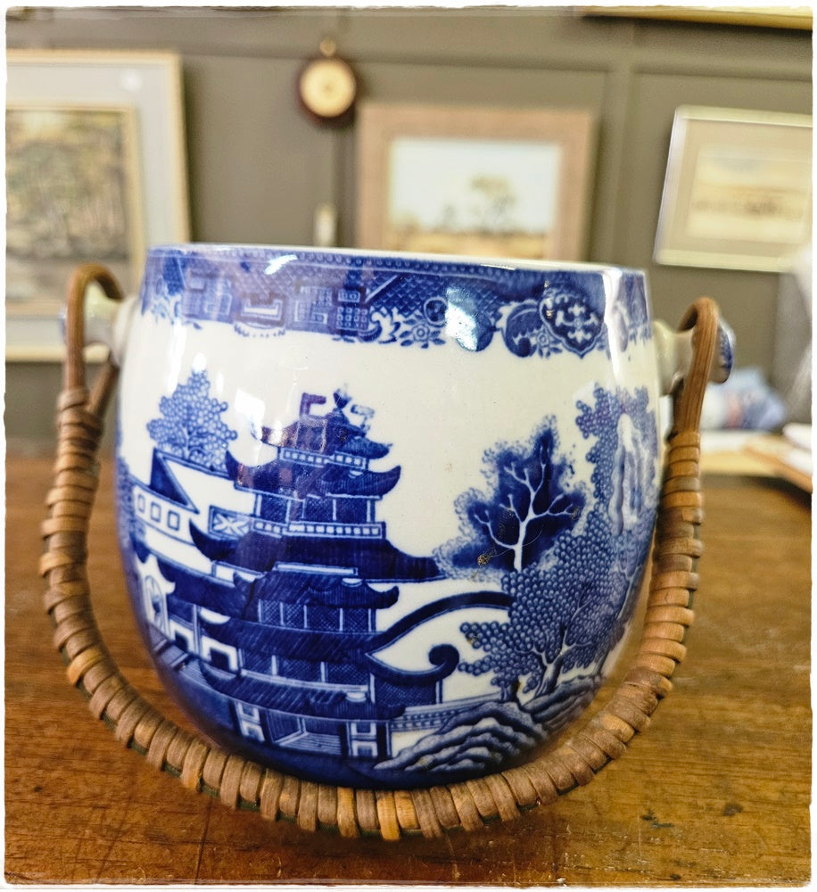 Ceramic biscuit barrel