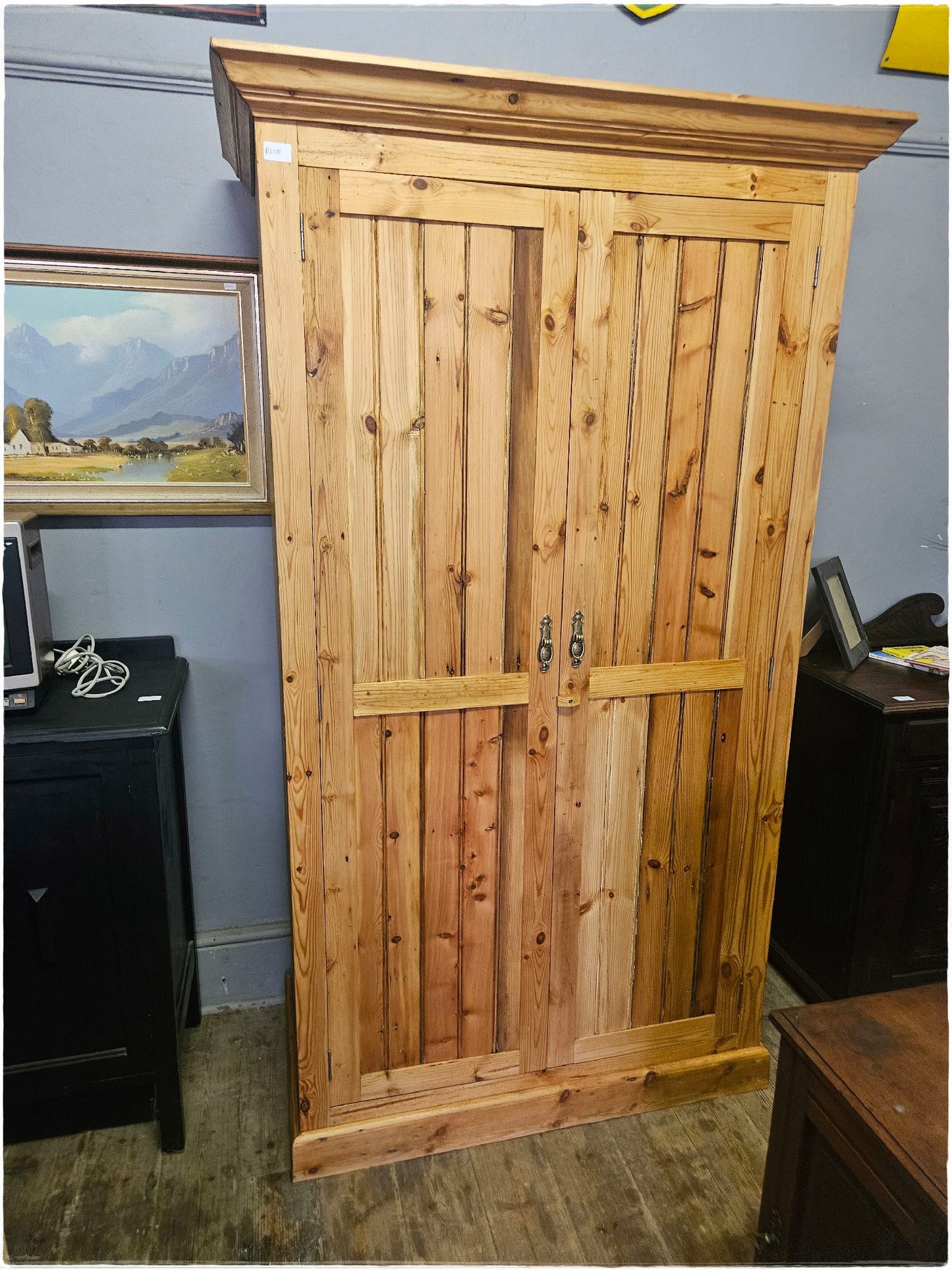 Oregan wardrobe