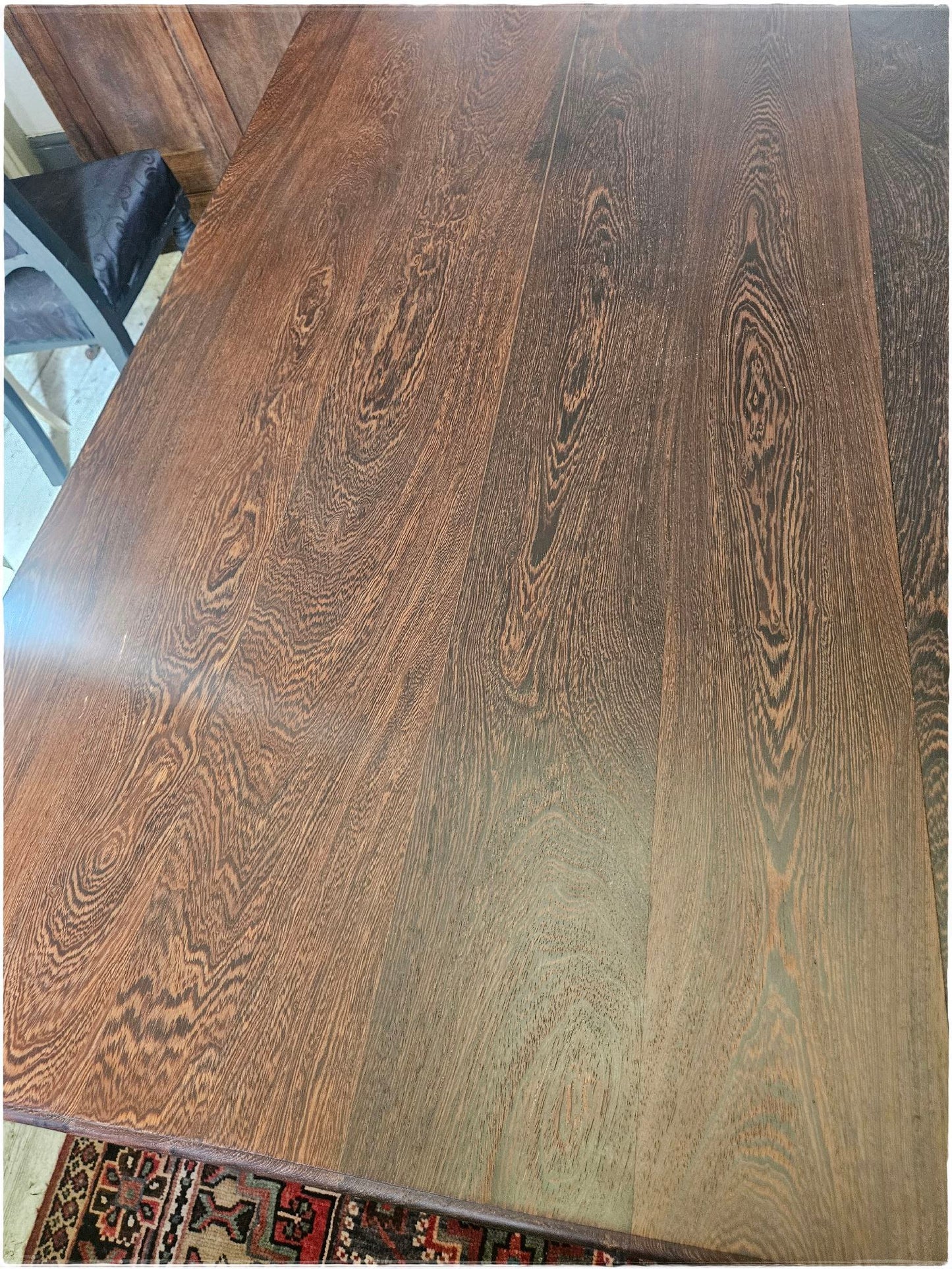 Smart partridge wood table