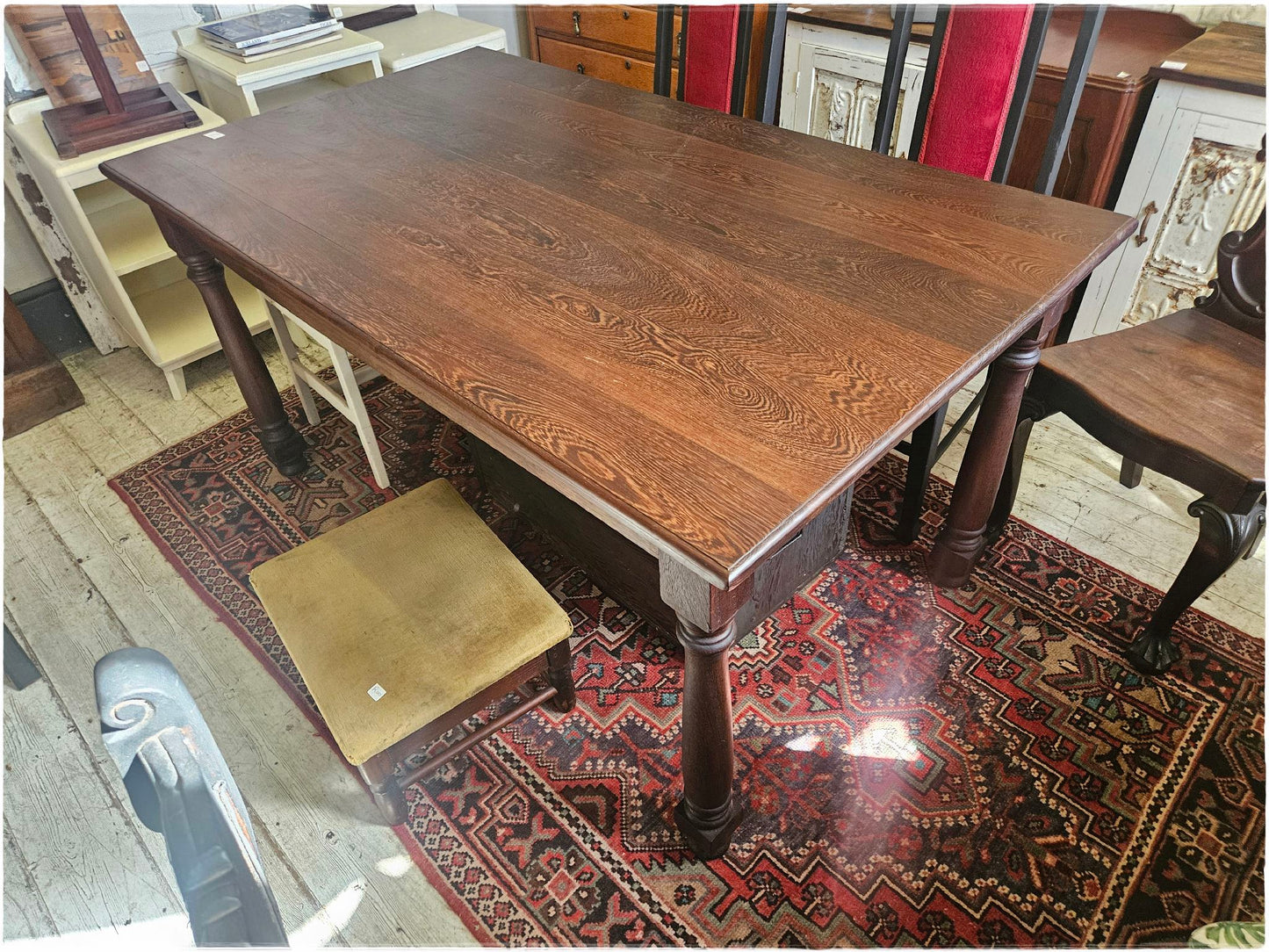 Smart partridge wood table
