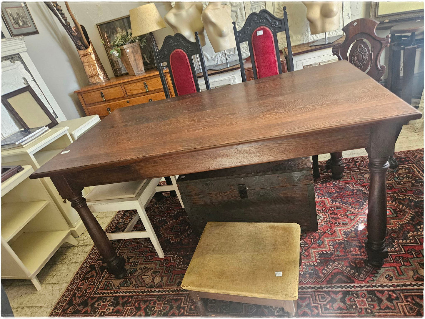 Smart partridge wood table
