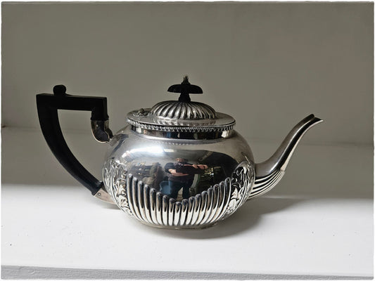 Vintage Cameo EPNS teapot
