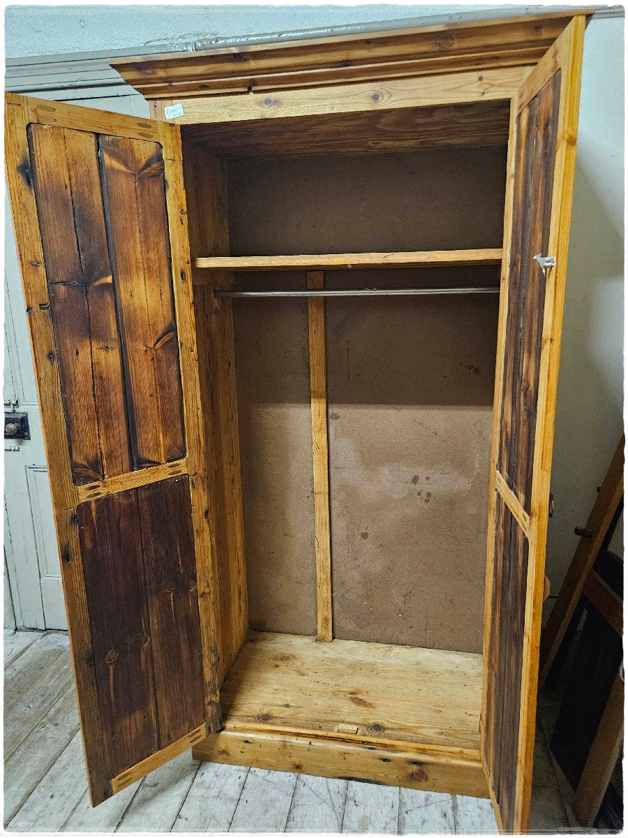 Oregan wardrobe (hanging space only)