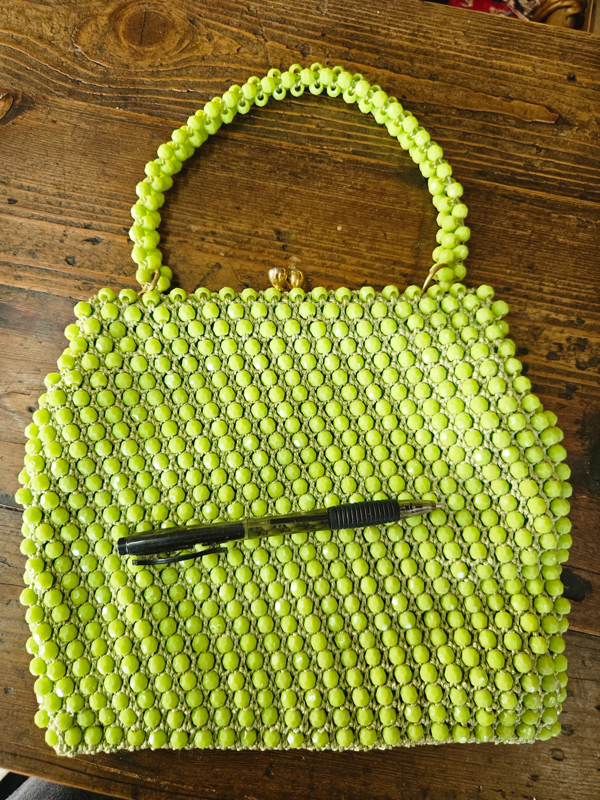 Vintage lime green beaded handbag