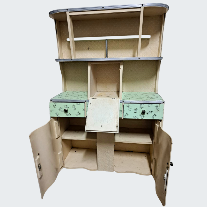 1950s Kitchen Dresser