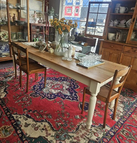 10-Seater Oregan Table
