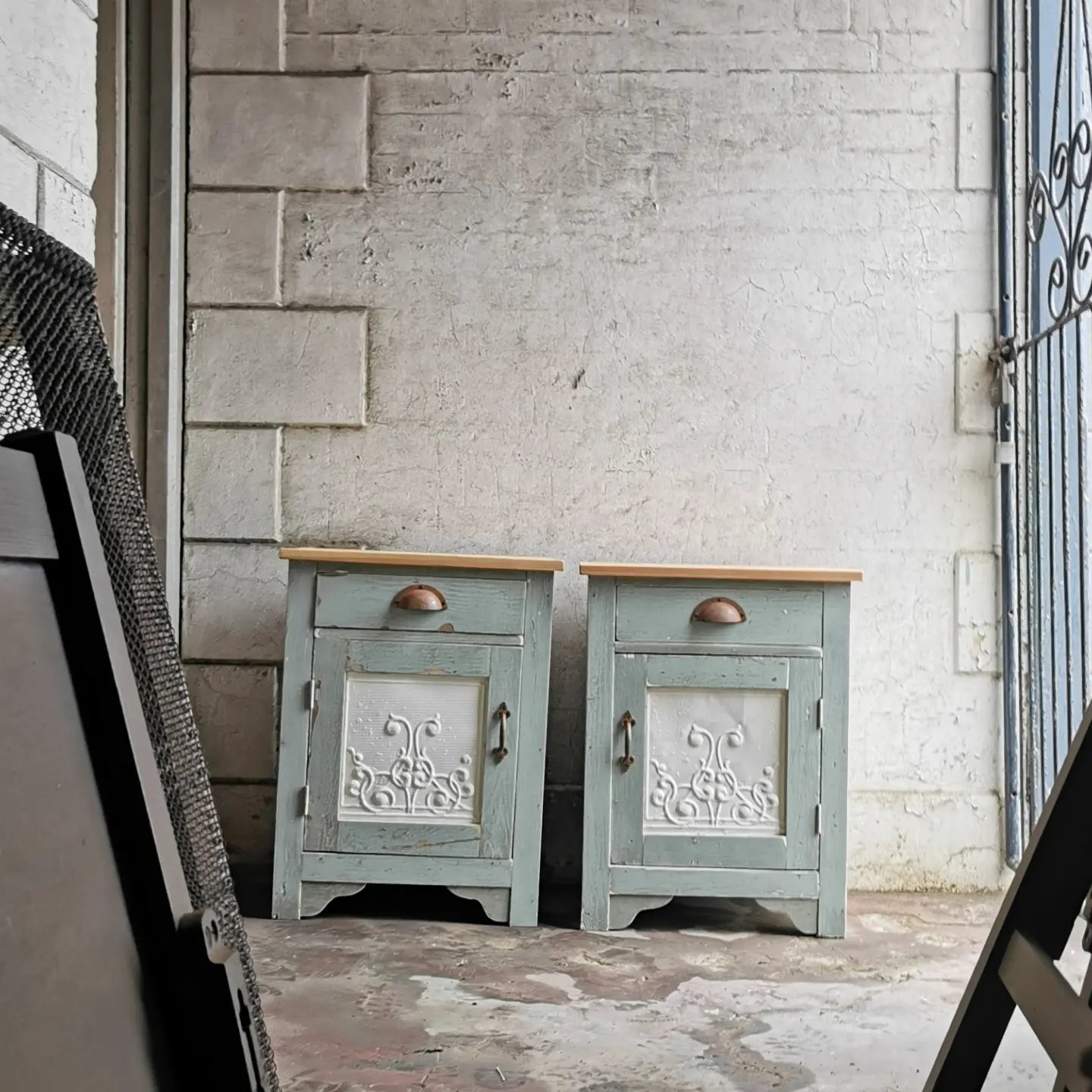 Pair of pressed ceiling pedestals