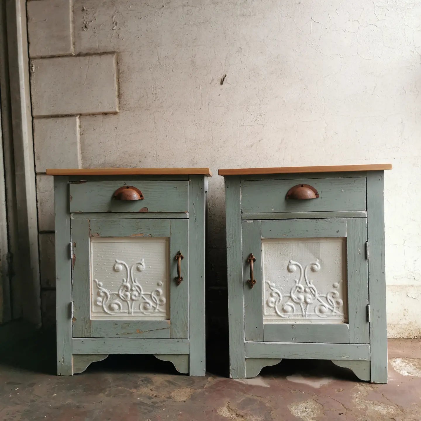 Pair of pressed ceiling pedestals