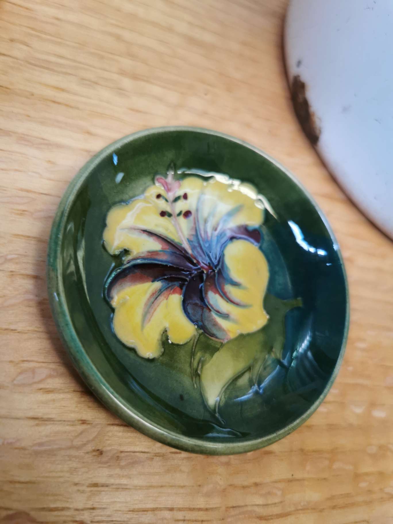 Collection of miniature plates