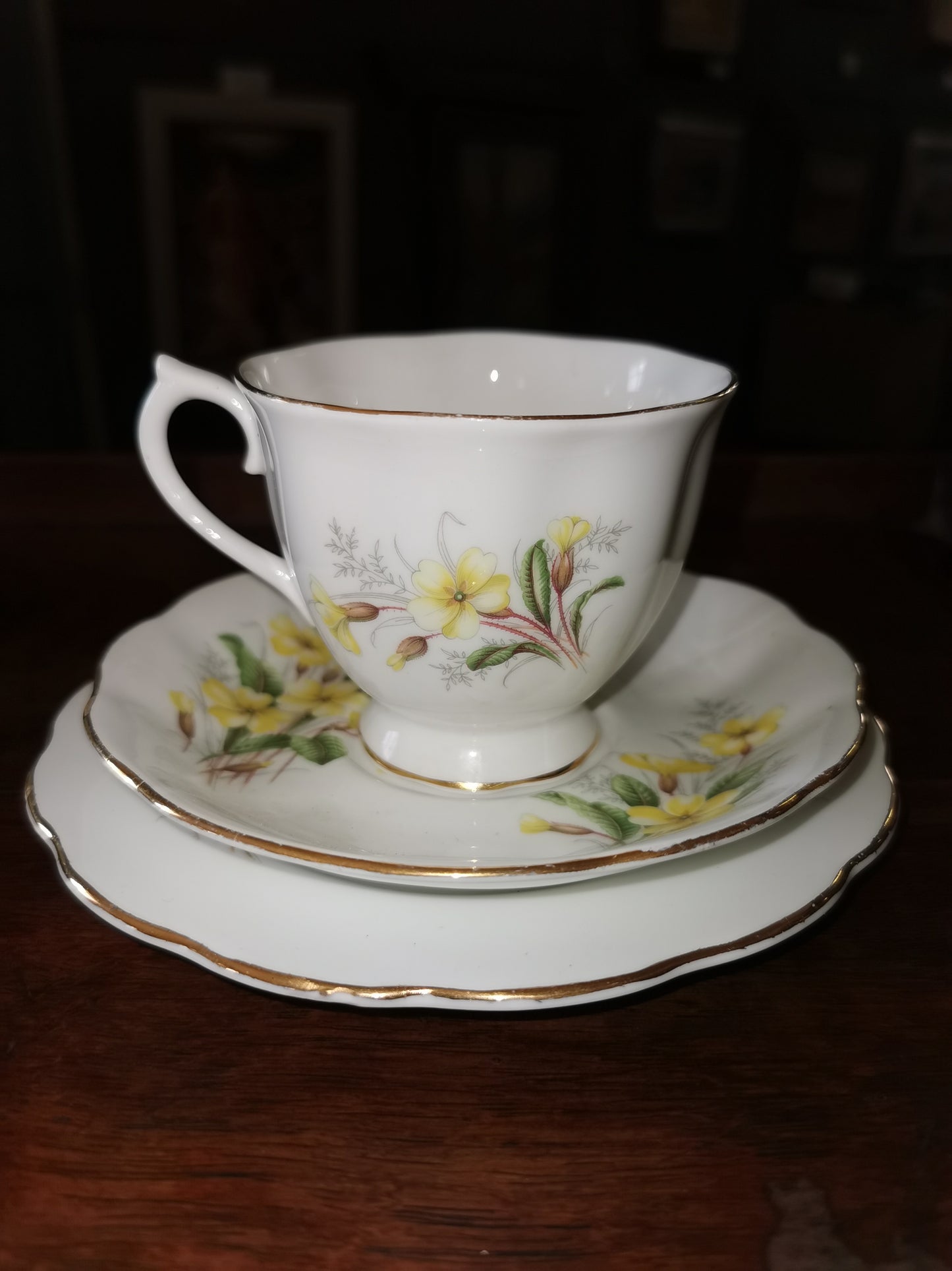 Royal Albert Trio - Primrose