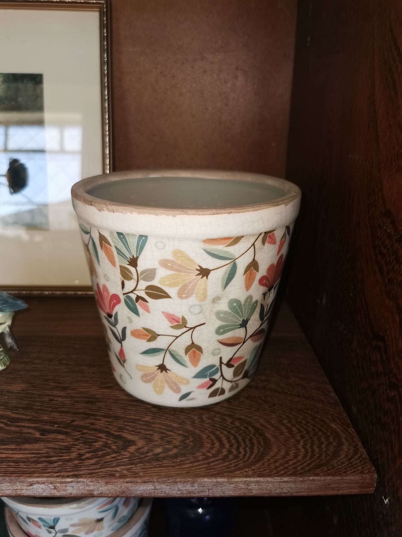 Pastel floral pot
