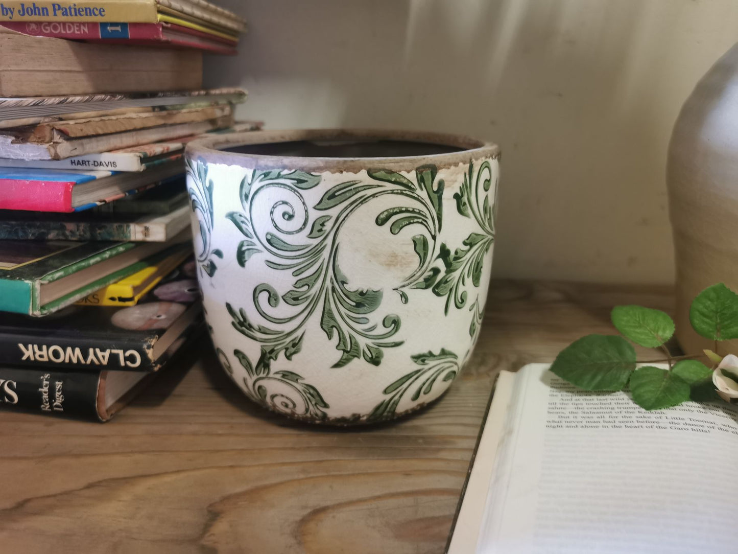 Ceramic plant pot - green vines