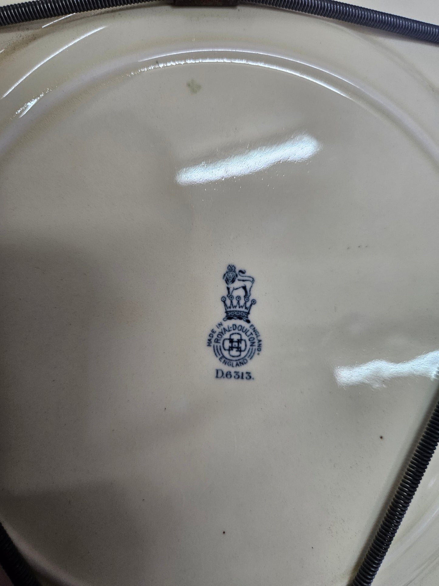 Royal Doulton plate with English Setter