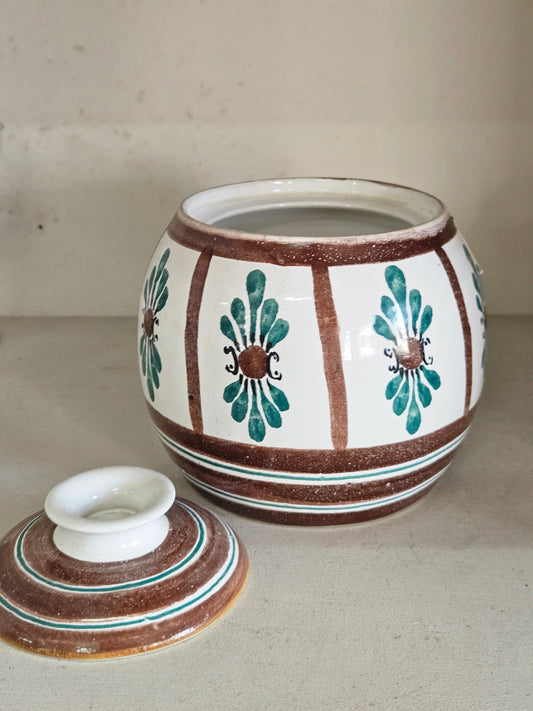 Lidded jar by the Old Jar pottery