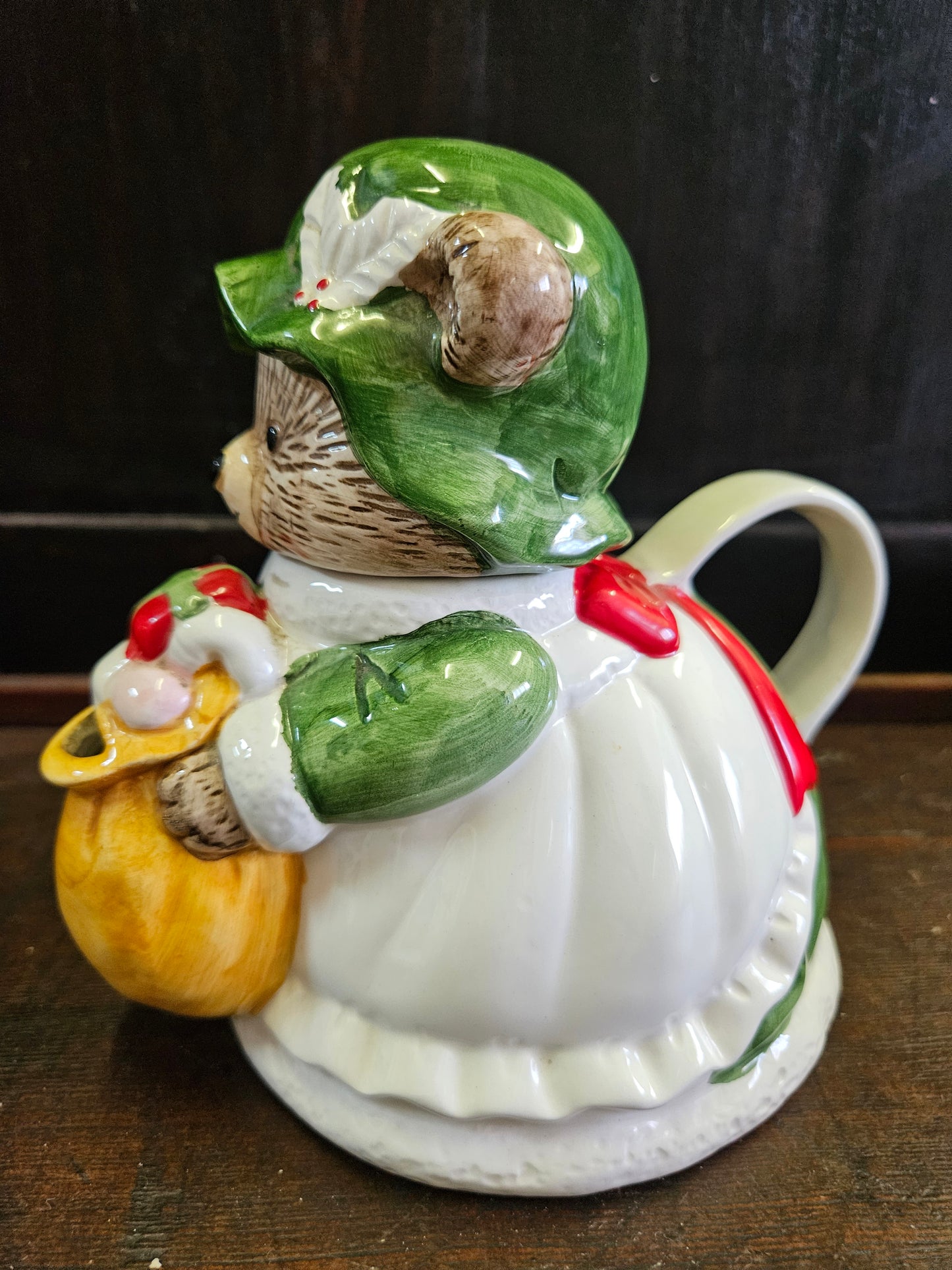 Christmas Mouse teapot