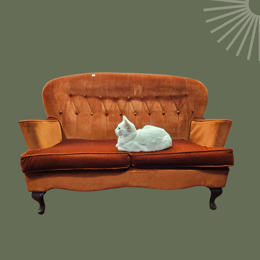 Queen Anne Lounge Suite