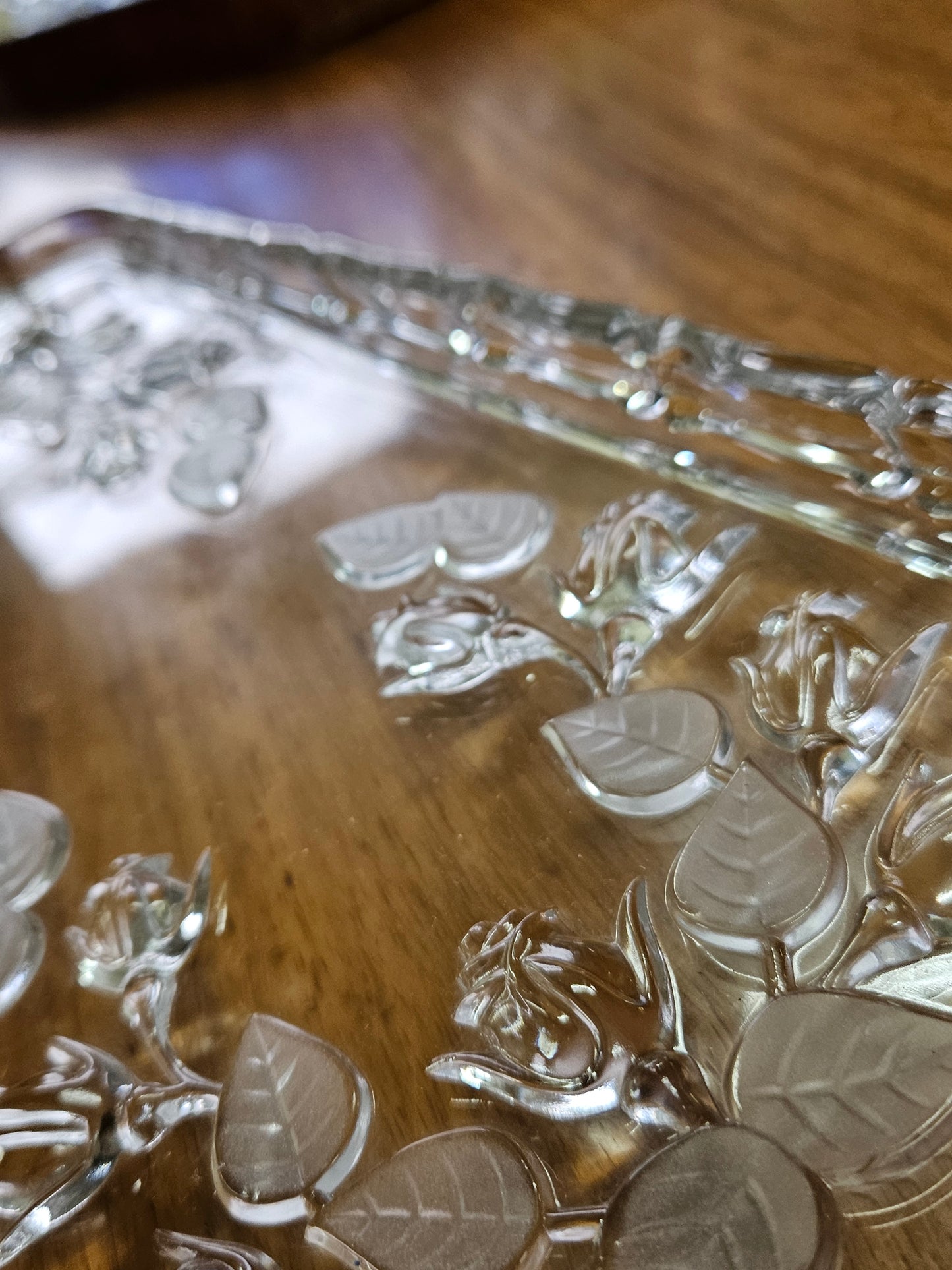 Glass tray