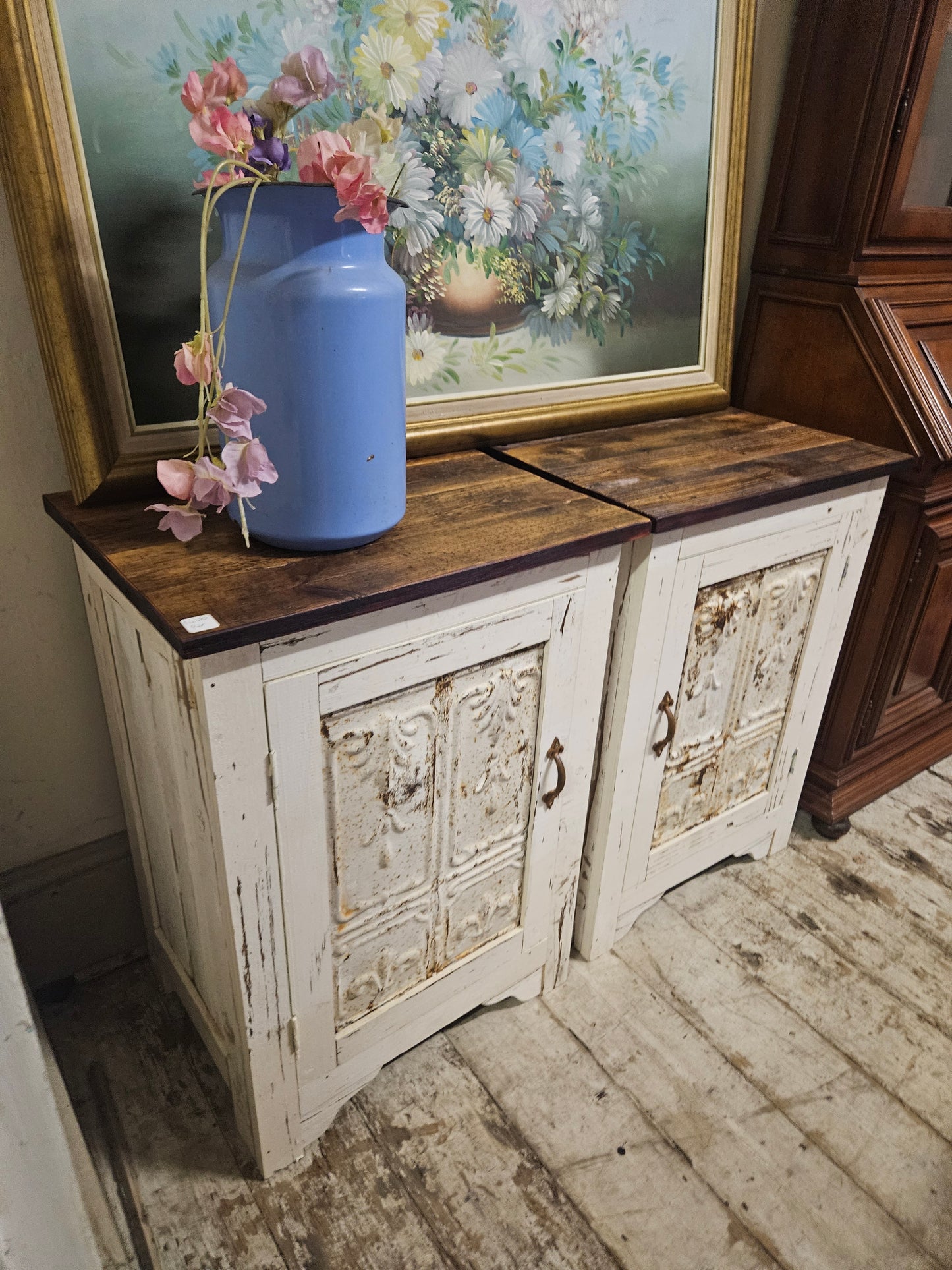 Pair of pedestals