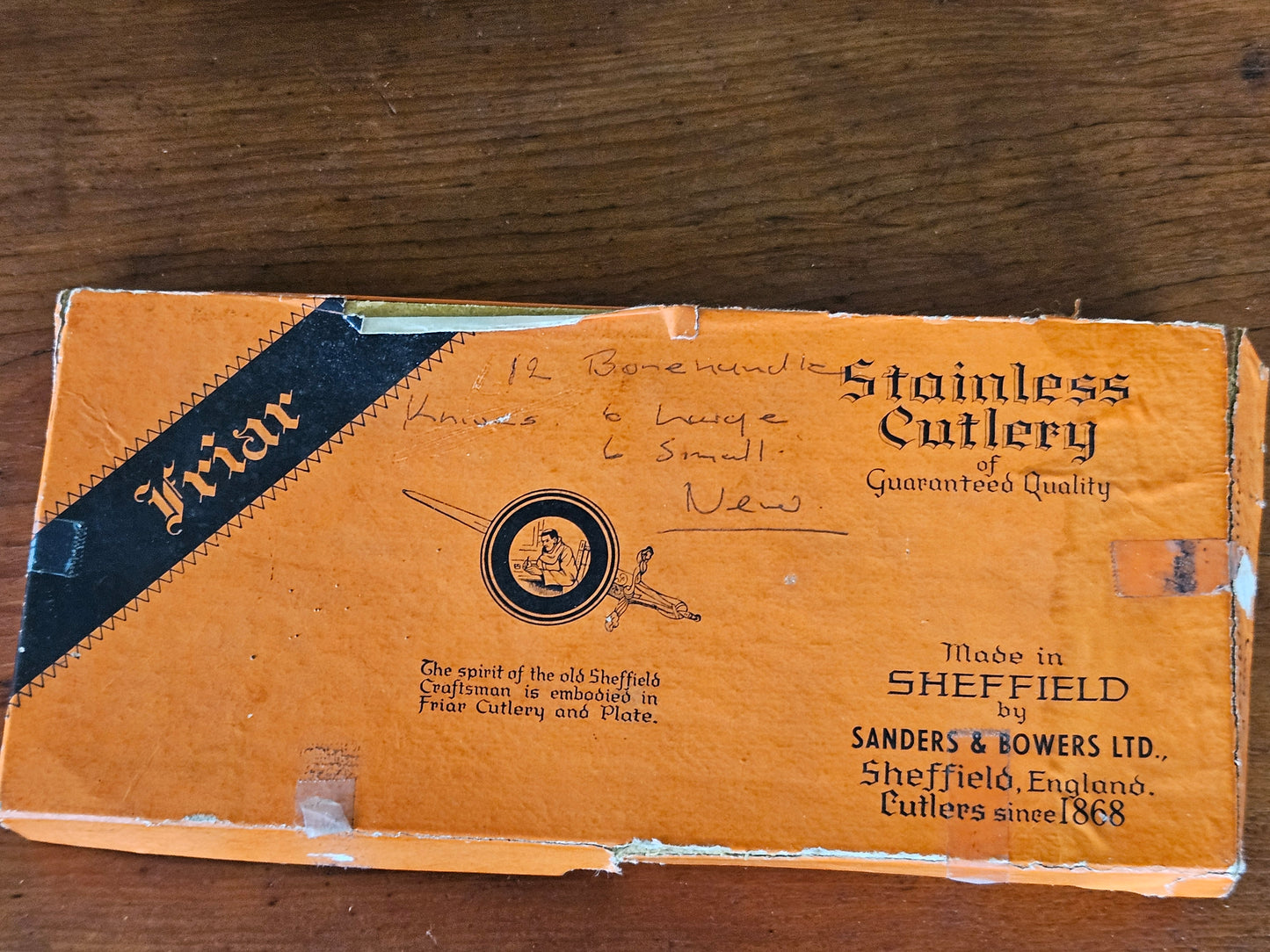 Set of 12 bone handled knives knives