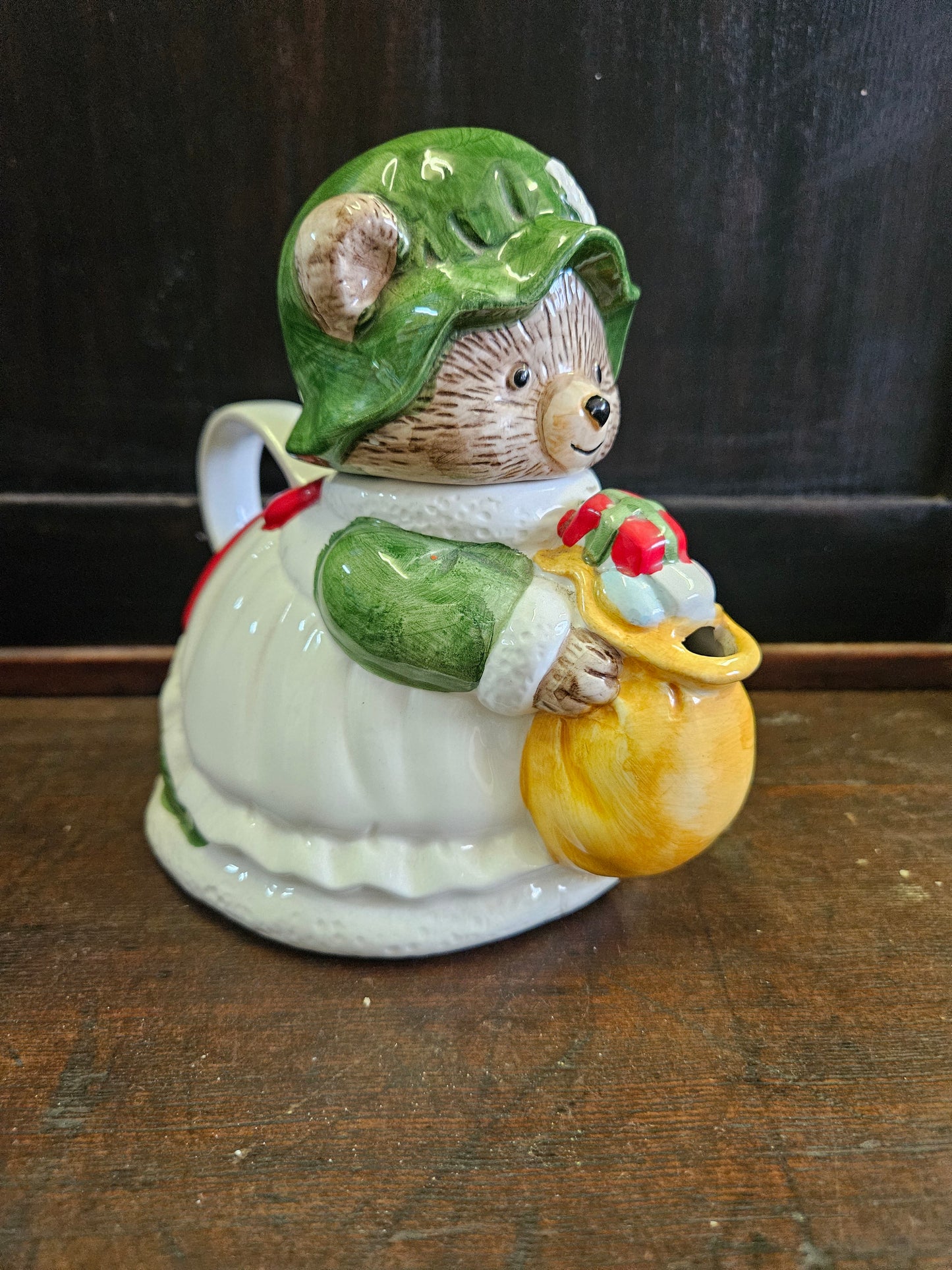 Christmas Mouse teapot