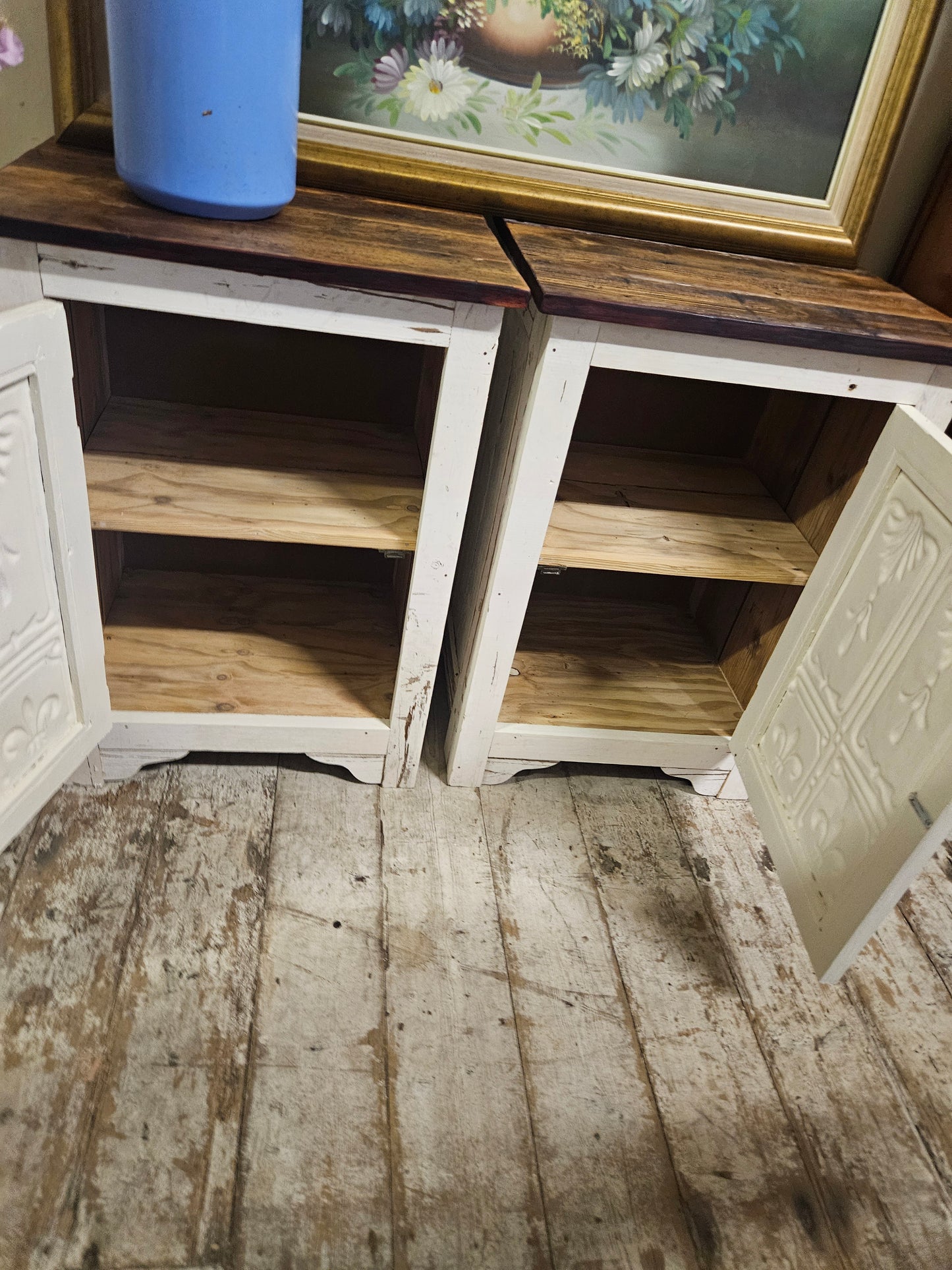 Pair of pedestals