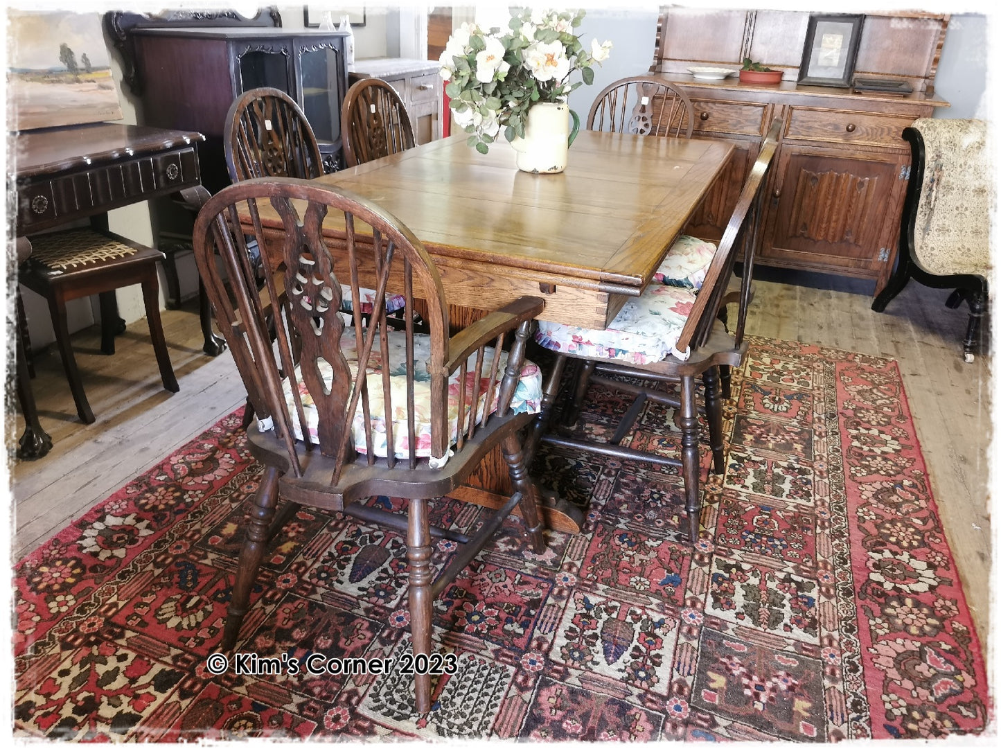 Oak dining room table and 6 chairs