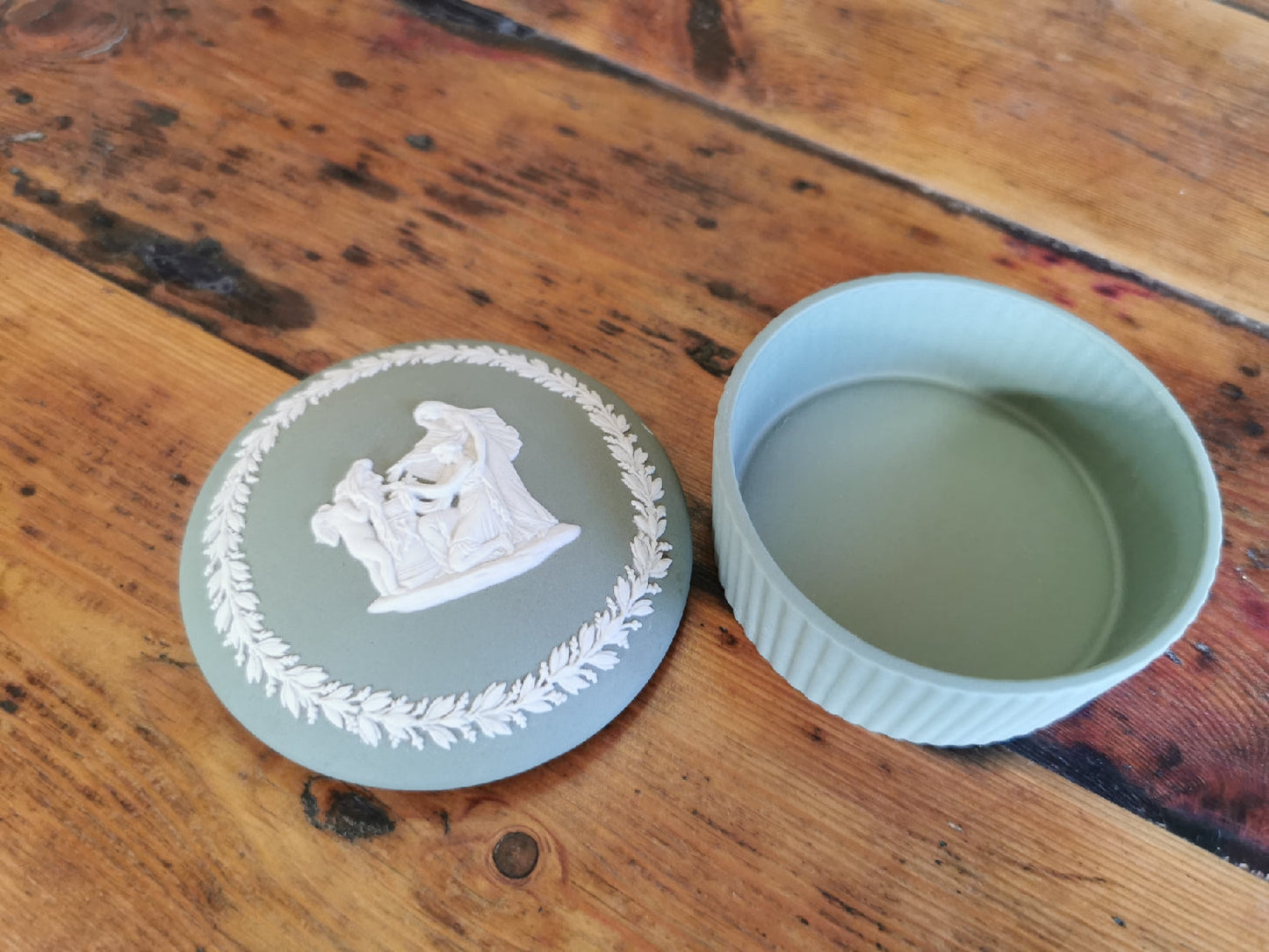 Green Wedgwood jar