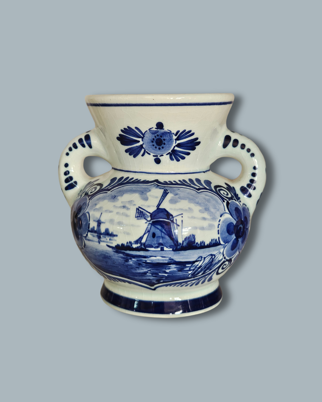 Delft vase