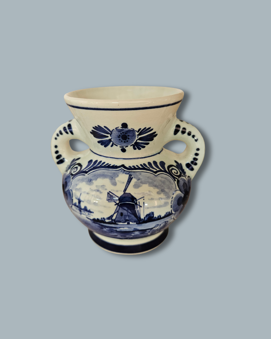 Delft vase