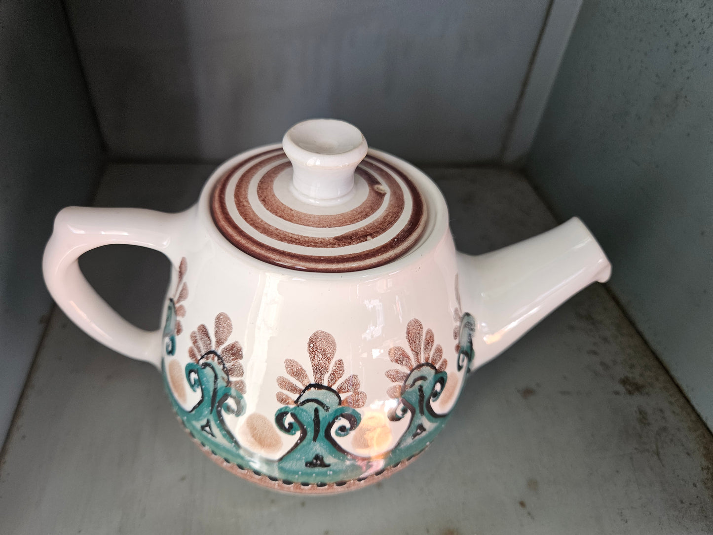 Old Jar Pottery teapot