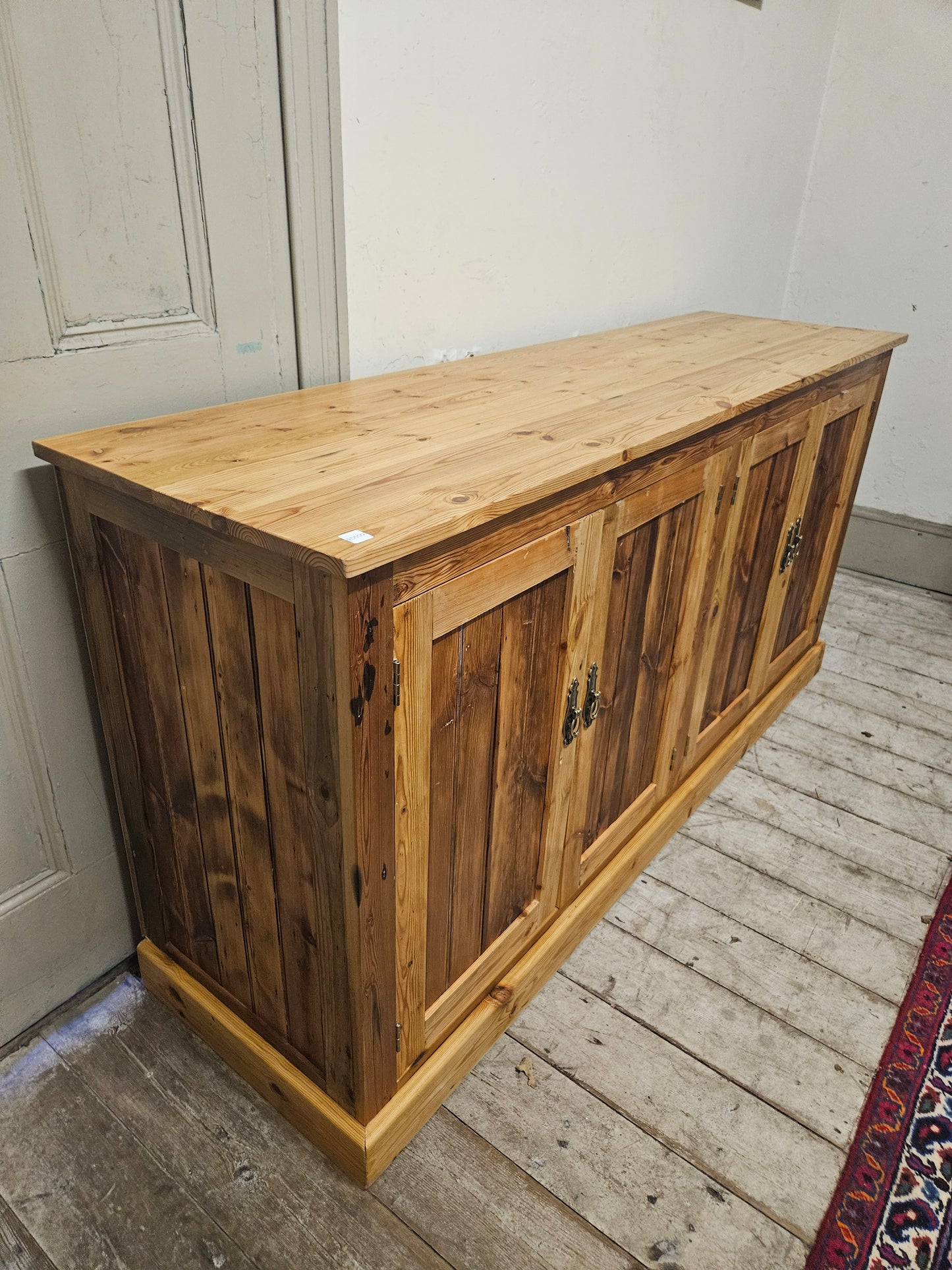 4-door oregan cupboard