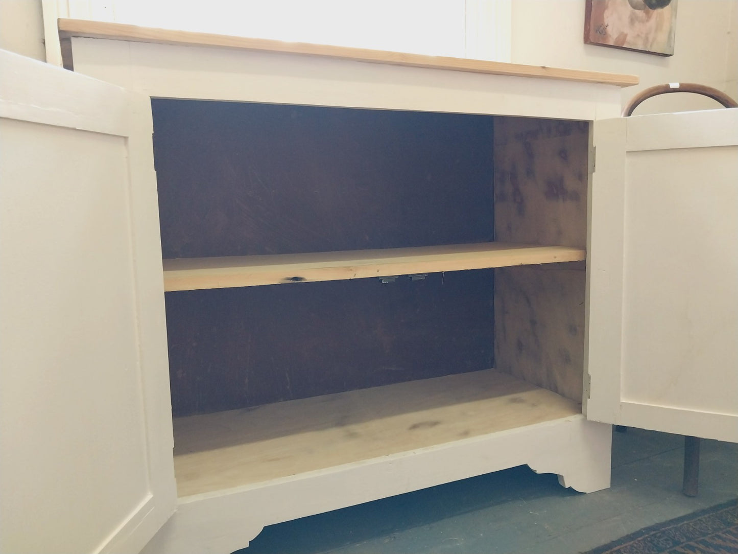 2-door base cupboard