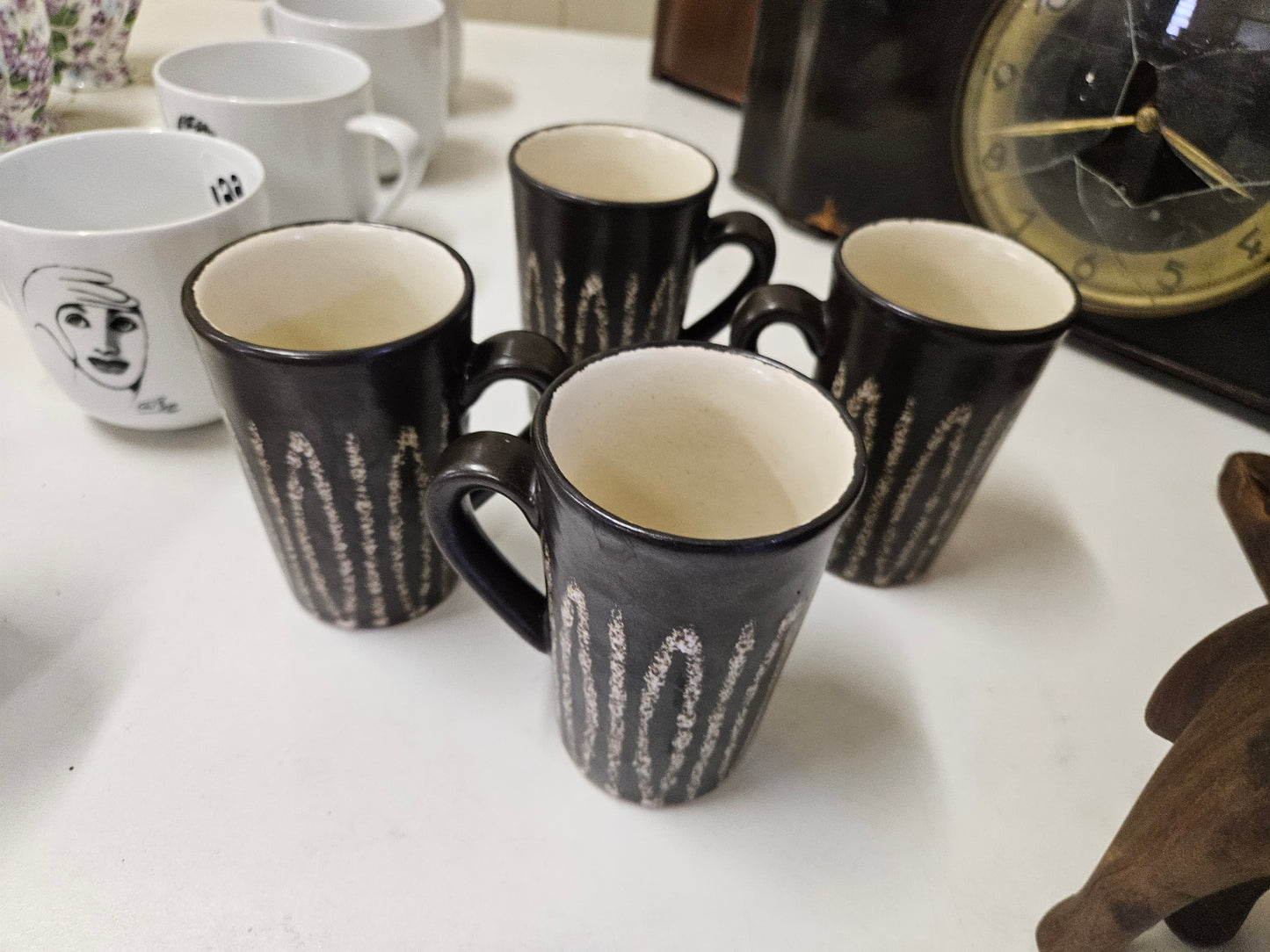 Set of 4 mid-century coffee mugs