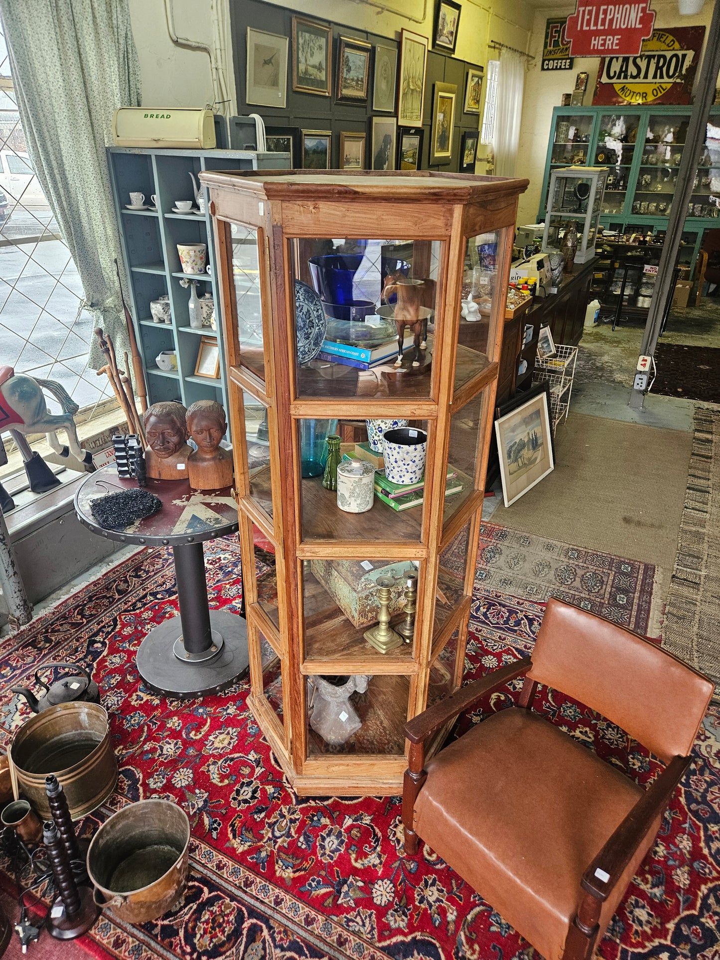 Hexagonal display cabinet