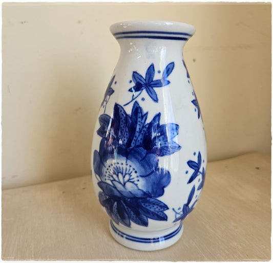Modern floral vase