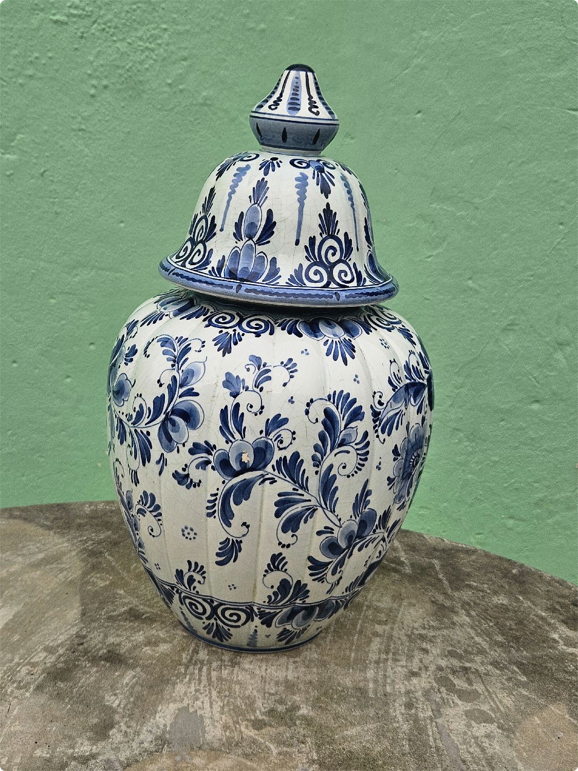 Large Delft Urn