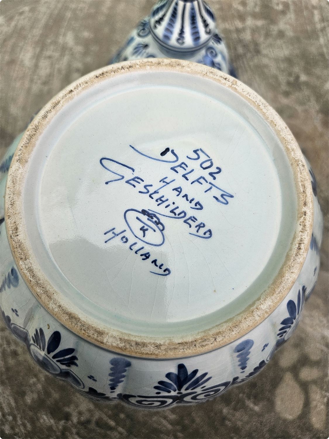 Large Delft Urn