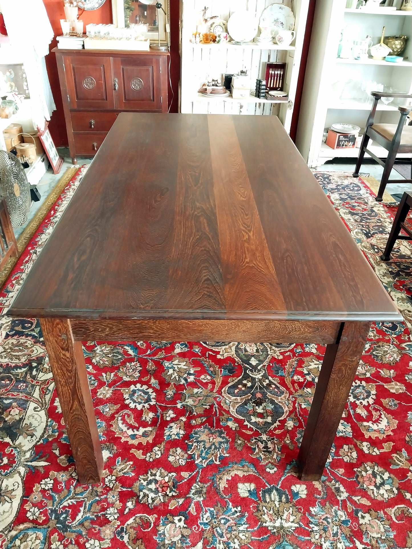 8 Seater table