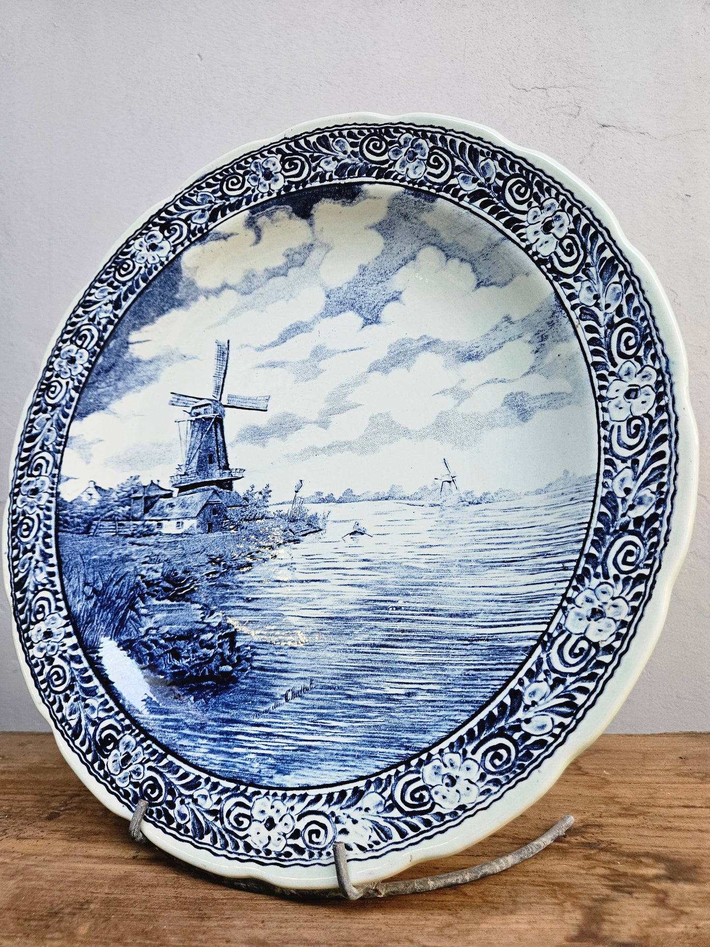 VIntage Boch Delft charger plate