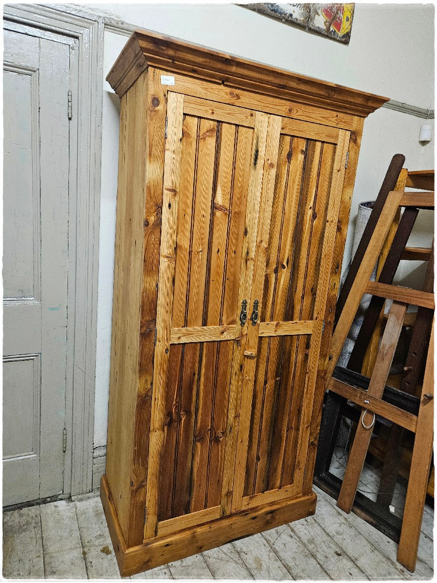 Oregan wardrobe (hanging space only)