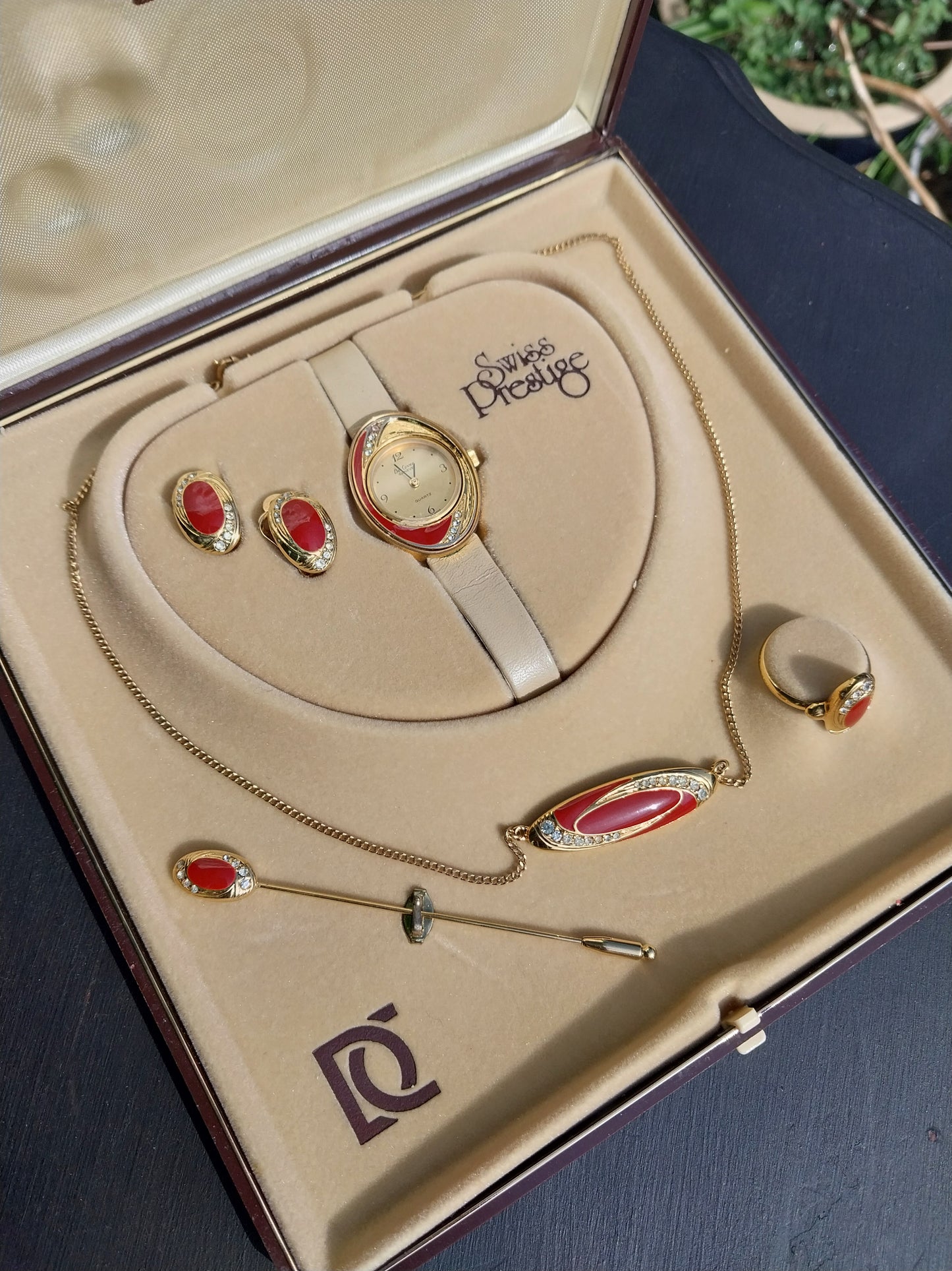 Mid Century watch gift set. De-Coven Geneve