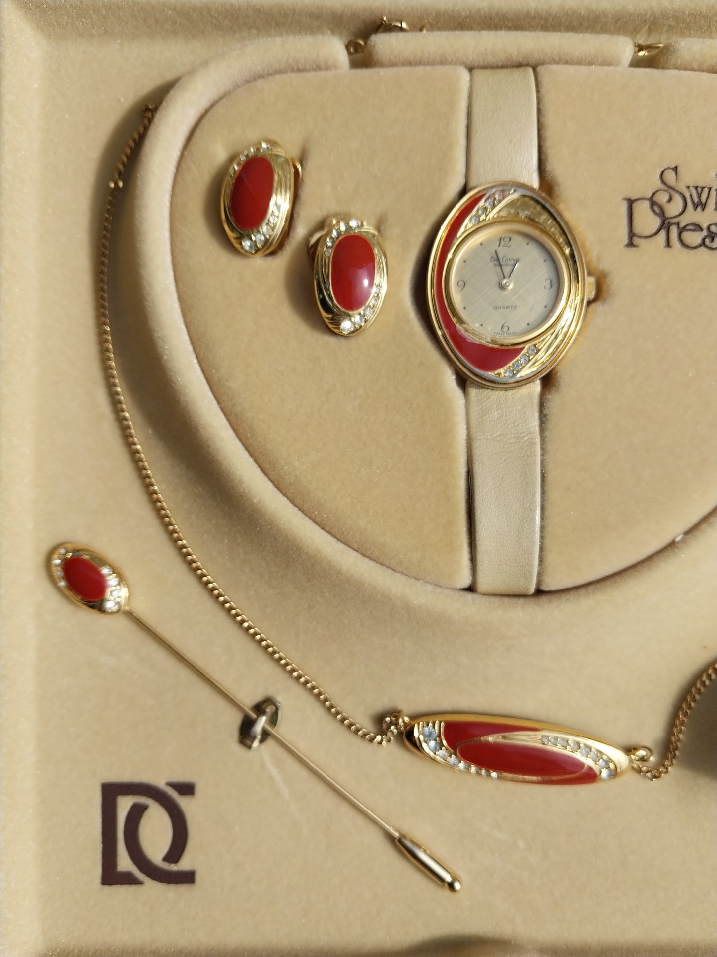 Mid Century watch gift set. De-Coven Geneve