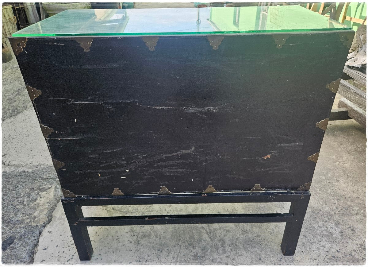 Japanese wedding chest. Mother of pearl inlay.